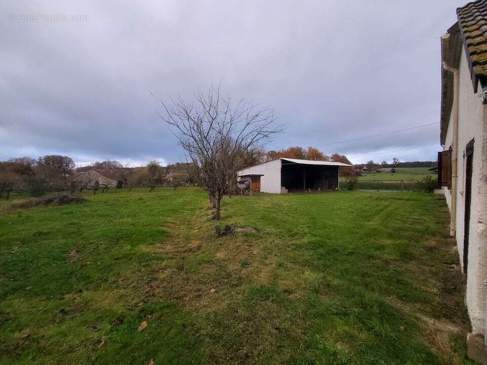 Maison à SAINT-GEORGES-SUR-LA-PREE