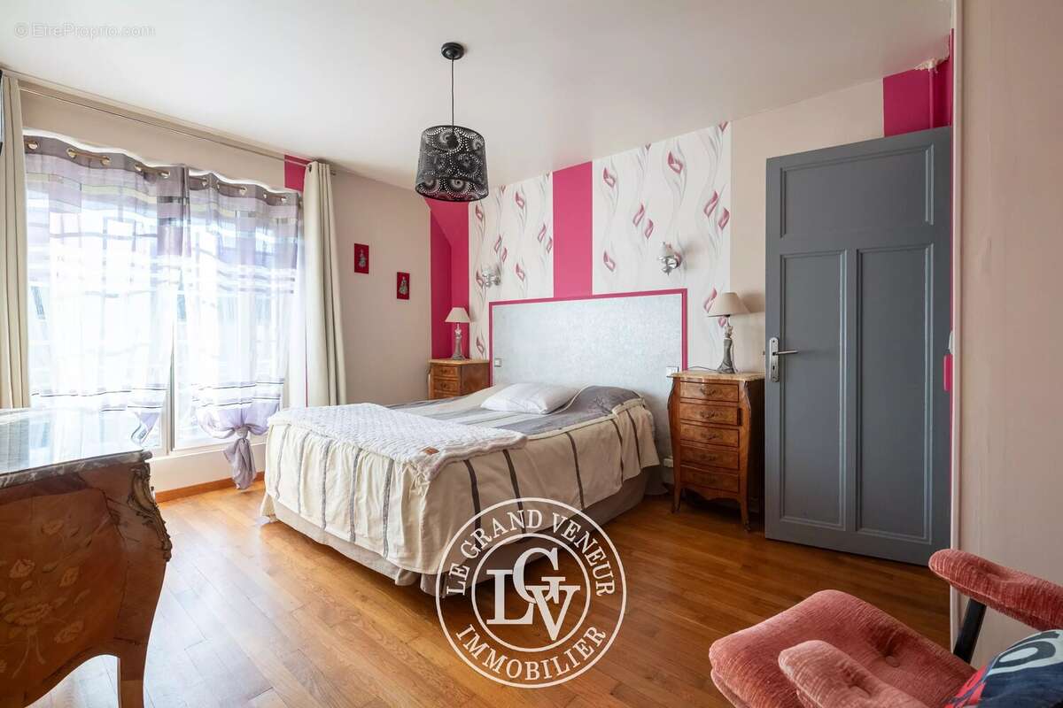 Maison à MILLY-LA-FORET