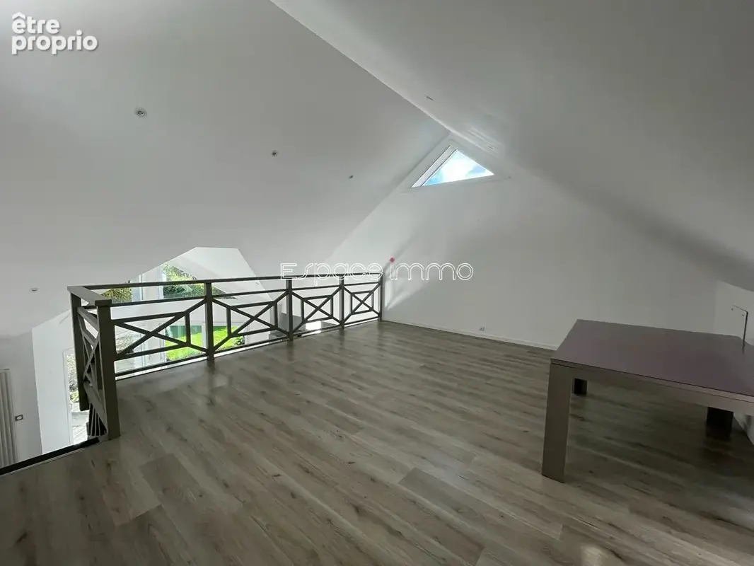 Maison individuelle de plain pied - 3 chambres - 133m² - 872m² de terrain - Dépendances - MALAUNAY - photo 13