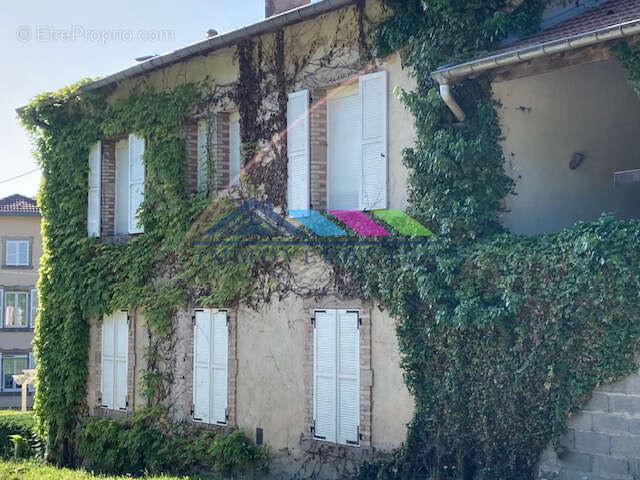 Maison à BREMENIL