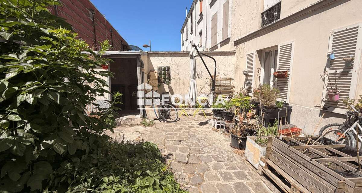 Appartement à AUBERVILLIERS