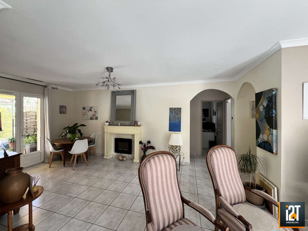 Maison à ARPAILLARGUES-ET-AUREILLAC