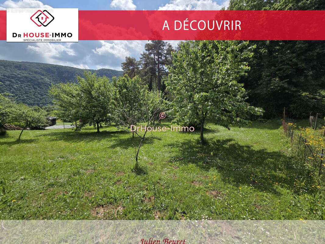 Terrain 1109 m² à Deluz  - photo 2
