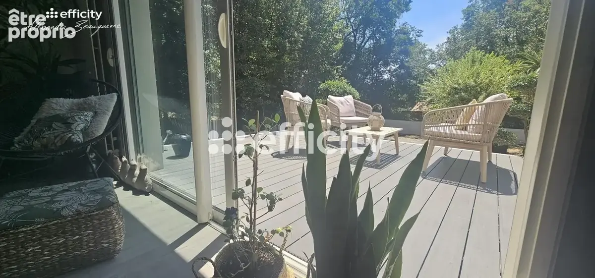 Maison 94 m² à Vouille  - photo 12
