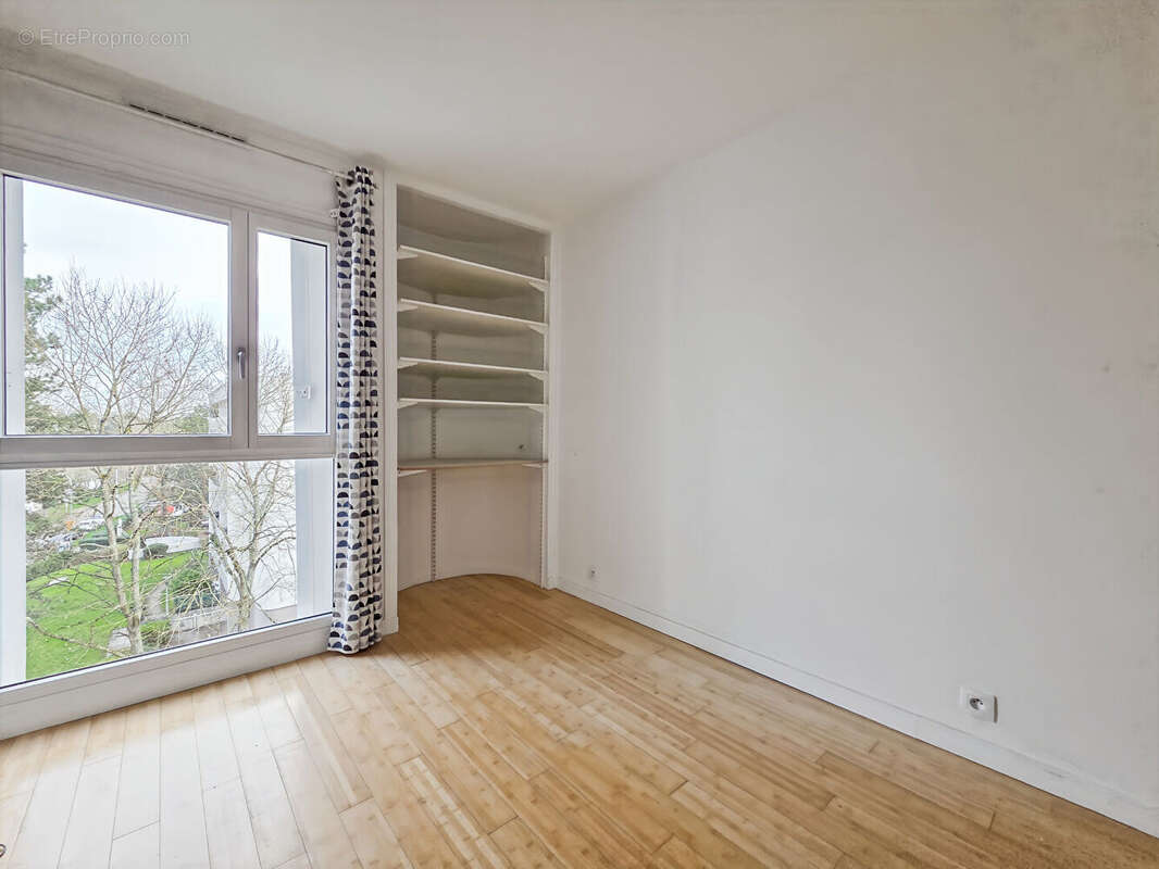 Appartement à VERRIERES-LE-BUISSON