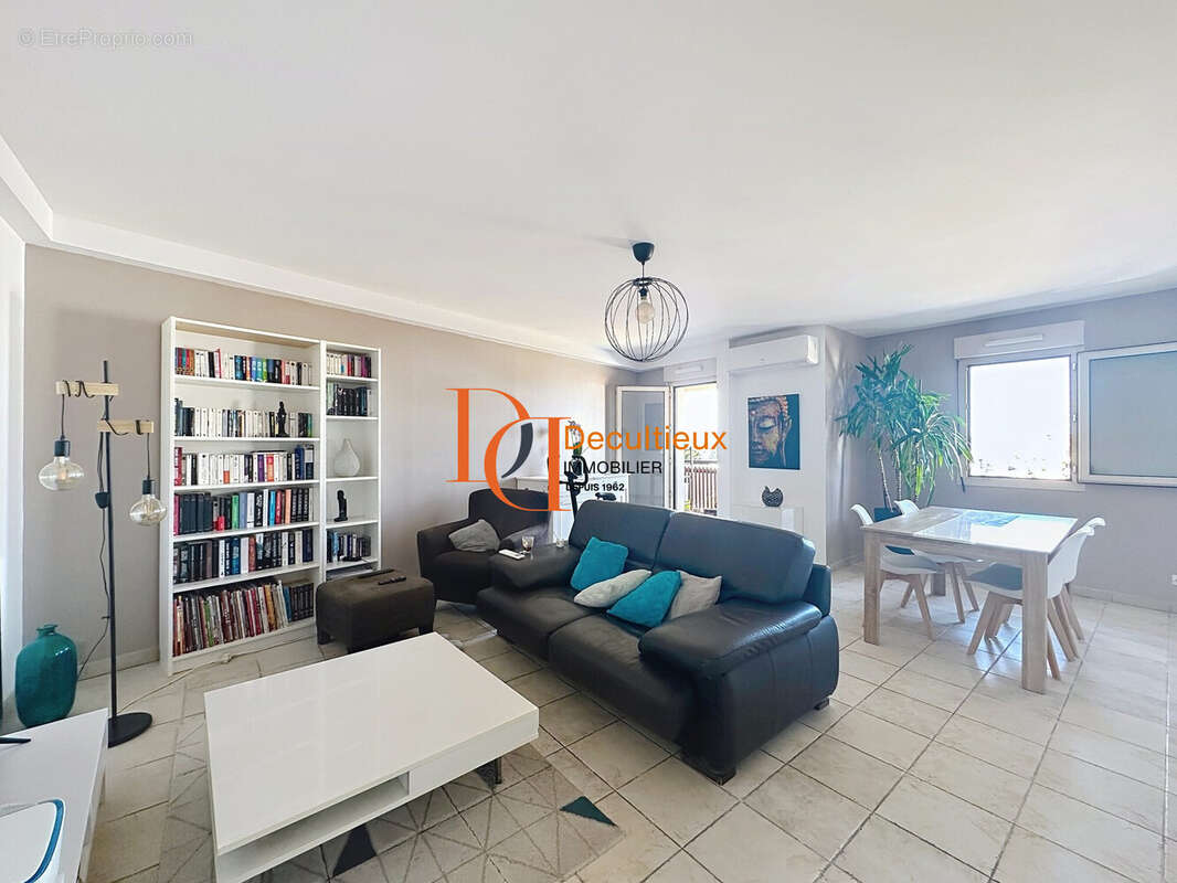 Appartement à CRAPONNE