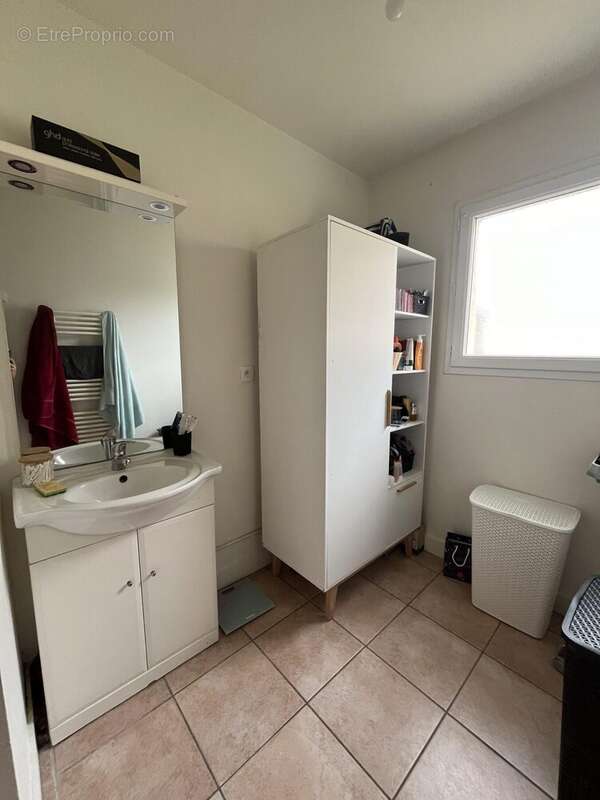 salle d&#039;eau - Maison à VERNON