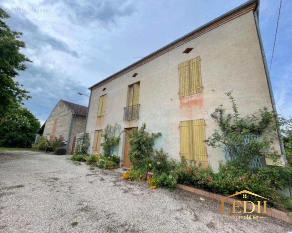 Maison à MOISSAC