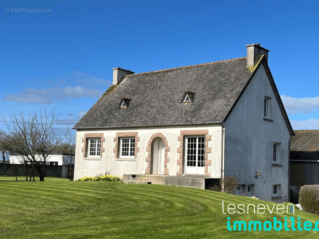 Maison à SAINT-MEEN