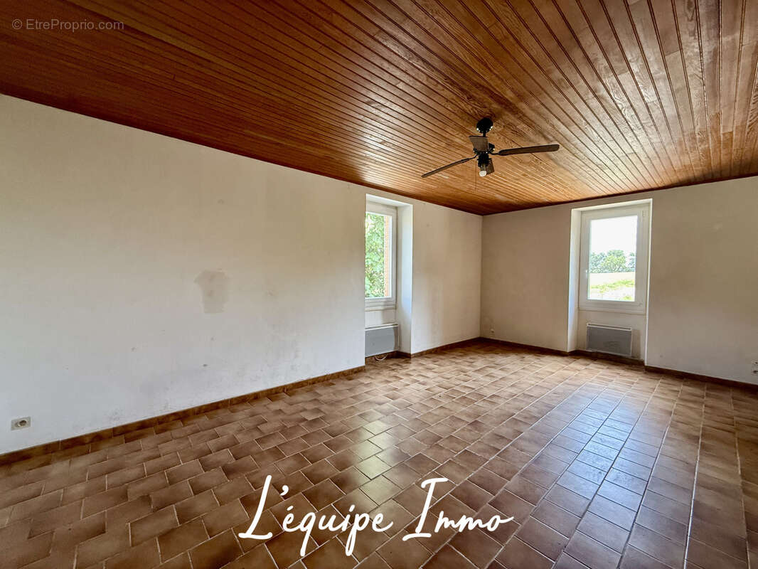 Maison à MONFERRAN-SAVES