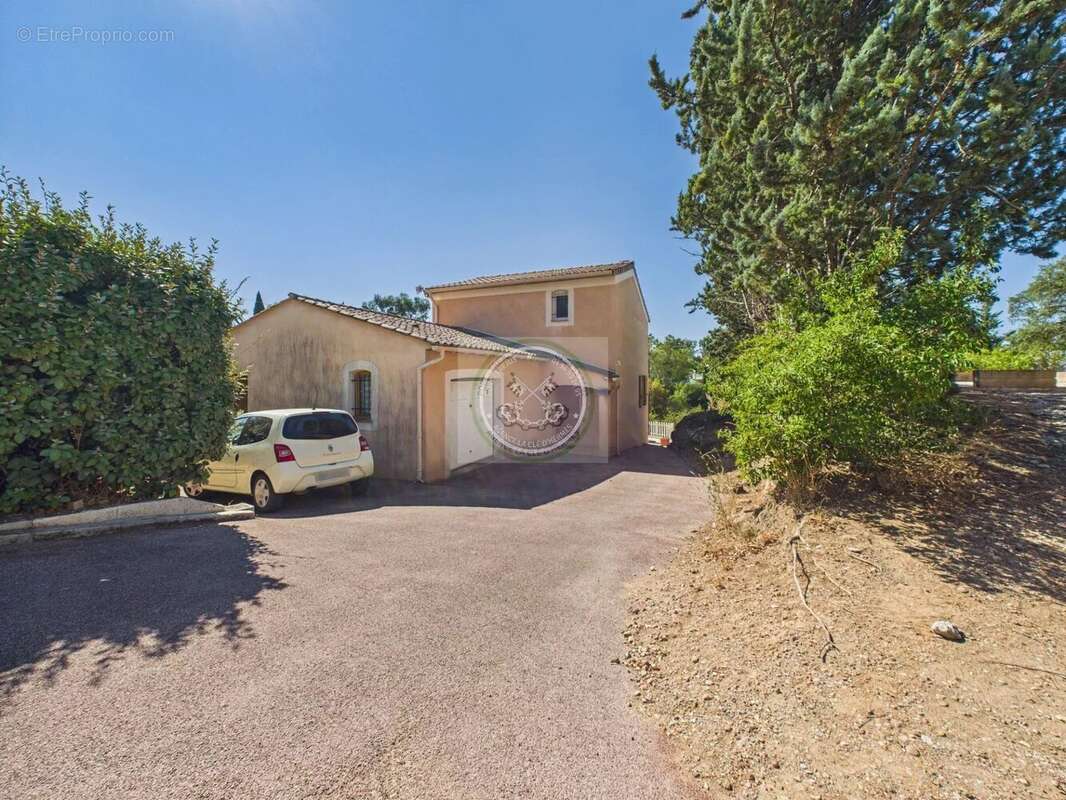 Maison à FREJUS