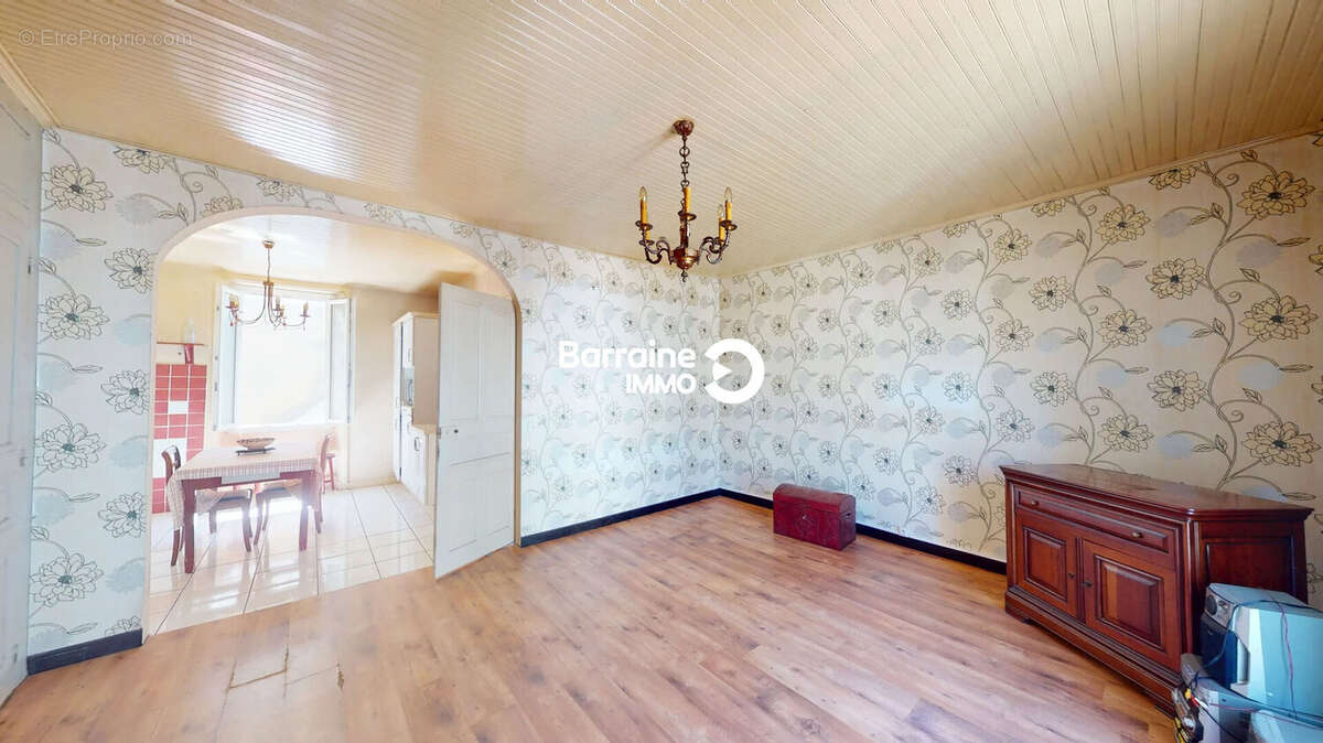Barraine Immo /Rare sur le marché-Maison de charme  4 pièces à Port Louis,entre mer et terre - photo 4