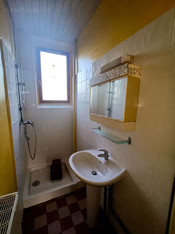 Appartement à PARAY-LE-MONIAL