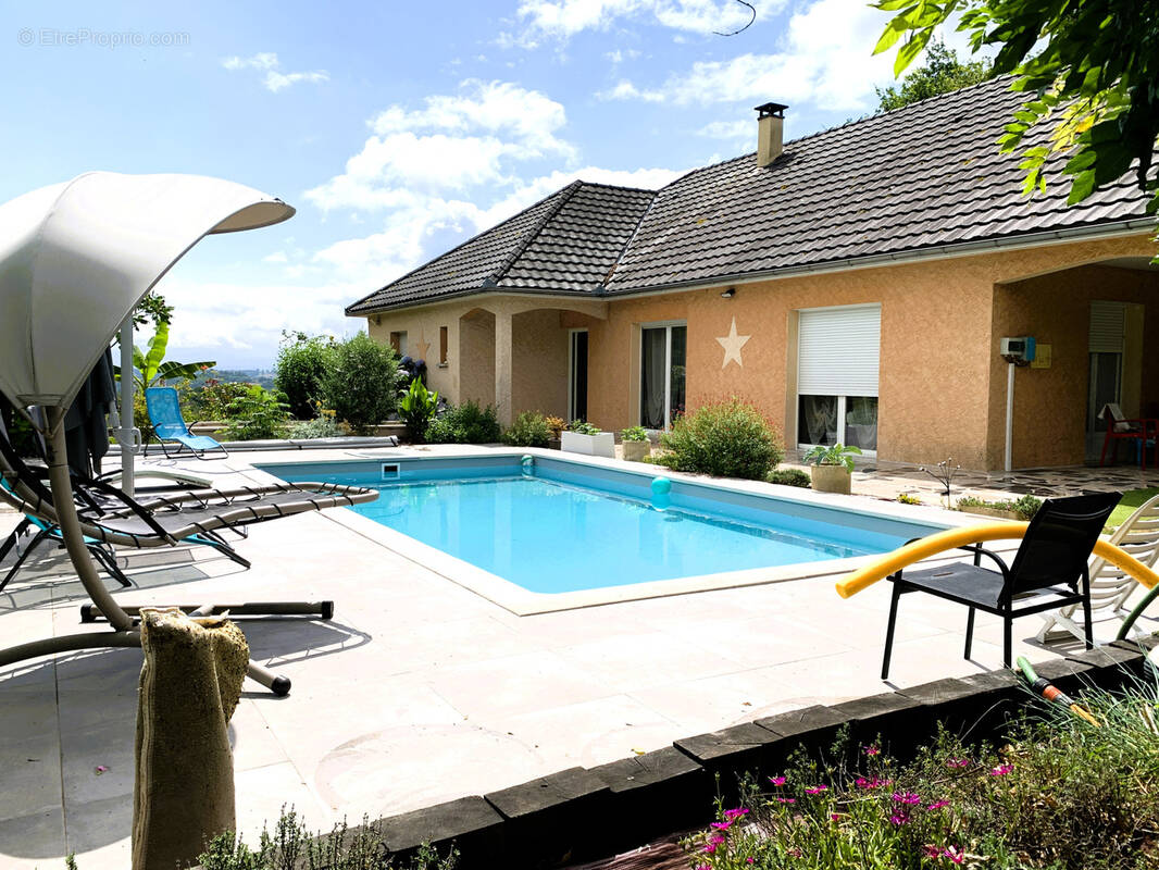 Maison à TERRASSON-LAVILLEDIEU