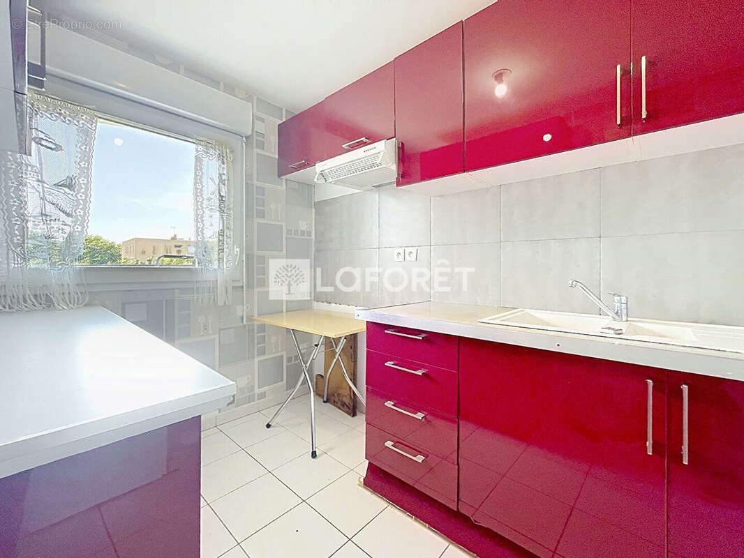 Appartement à CHENNEVIERES-SUR-MARNE
