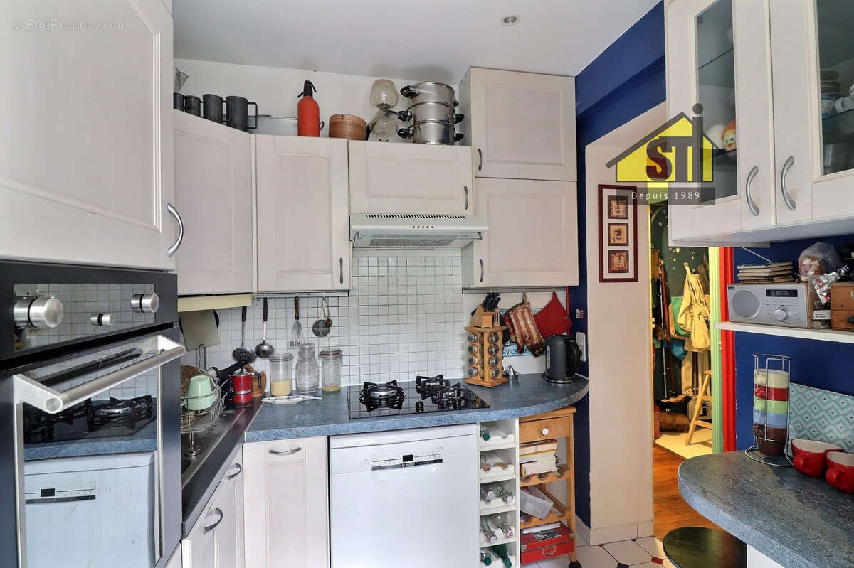 Appartement à PARIS-14E