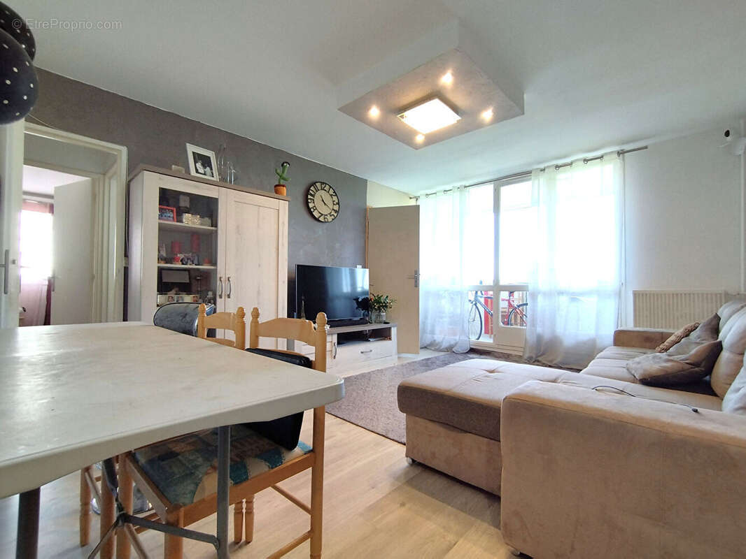 Appartement à SAINT-PIERRE-DES-CORPS