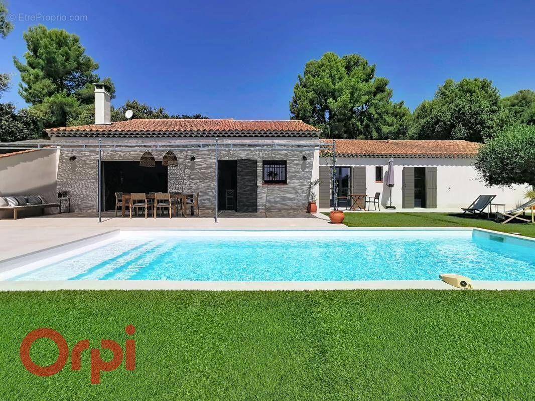 Maison à LA CADIERE-D'AZUR