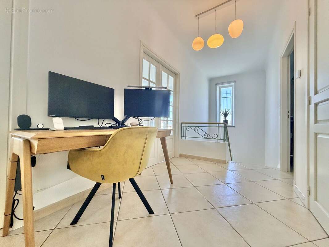 Belle maison familiale de 4 chambres, proche de toutes les commodités - photo 8