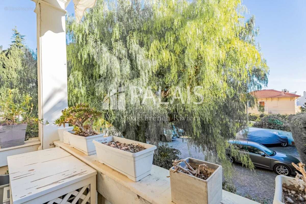 Appartement à BEAULIEU-SUR-MER