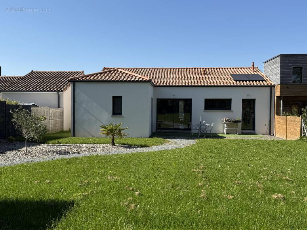 Maison à LE MAY-SUR-EVRE