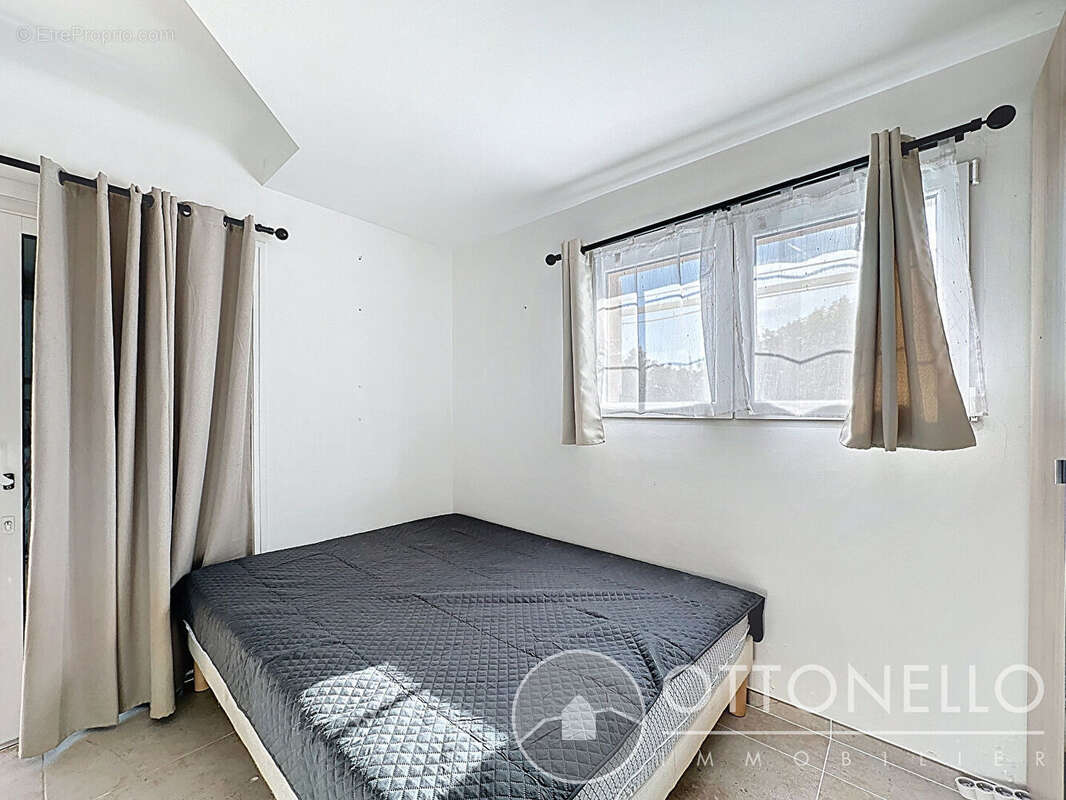Appartement Les Issambres 2 pièces de 29,74 m2 avec jardin et stationnement double - photo 5