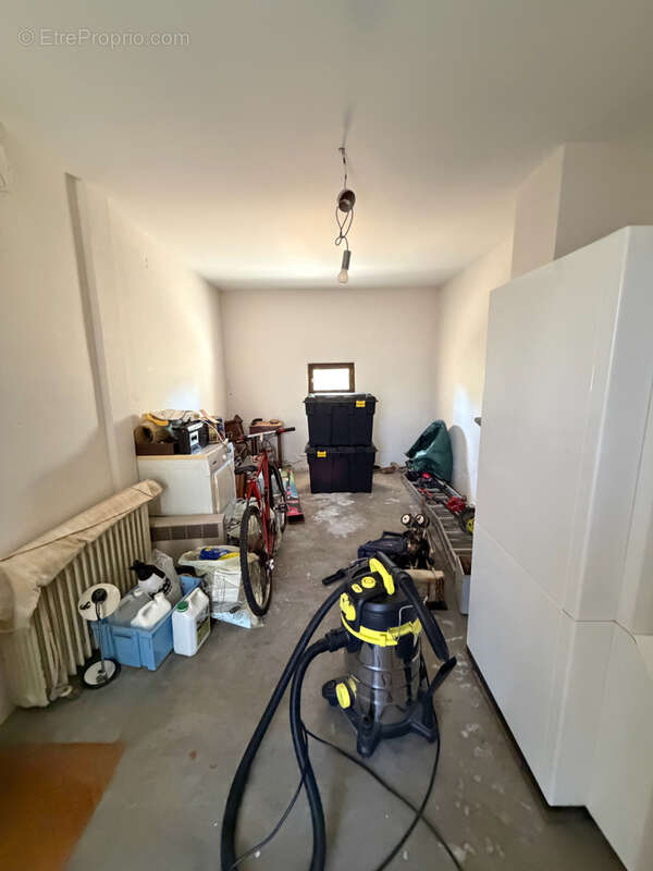 Maison de village avec beau potentiel et beau terrain - photo 11