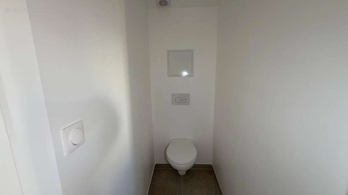 Appartement à MARSEILLE-1E