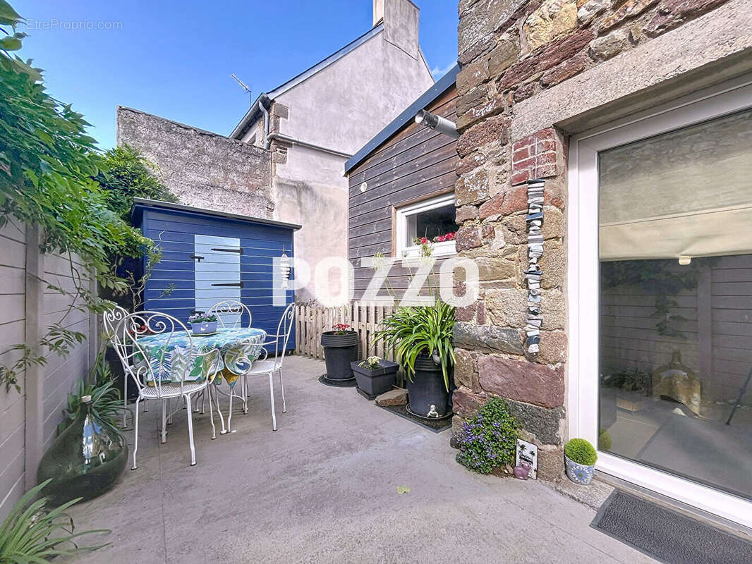 Maison à LONGUEVILLE