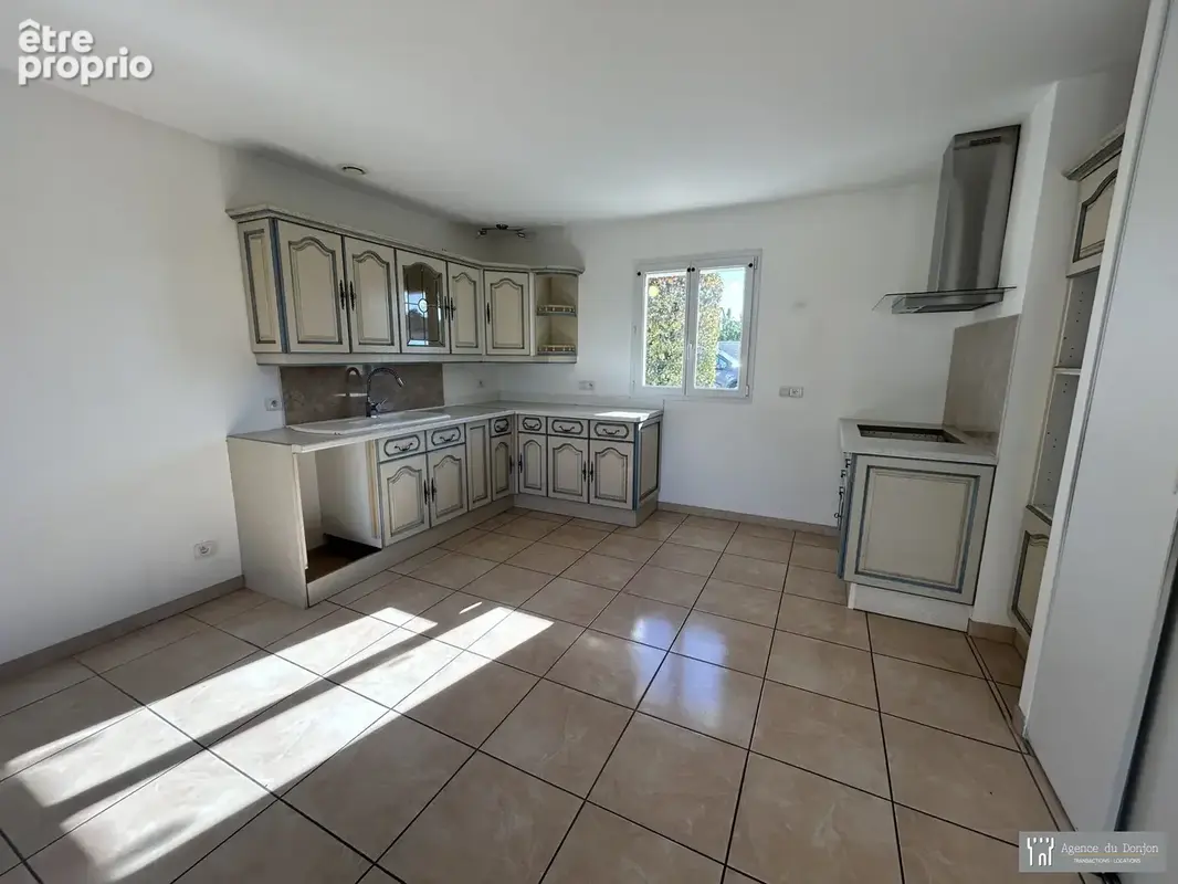Maison 4 pièces 103 m² à vendre à Gemozac (17260) - photo 5
