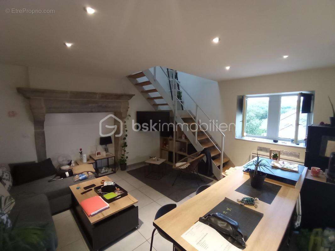 Appartement à PELOUSEY