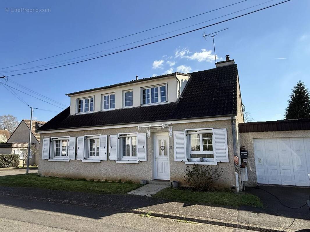 Maison à COULAINES