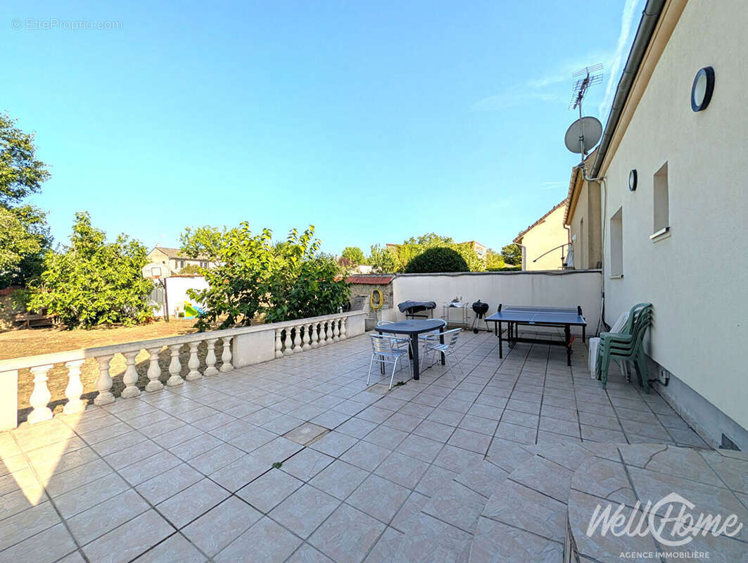 Maison Saint Ouen L Aumone - Maison individuelle 163m² - photo 2