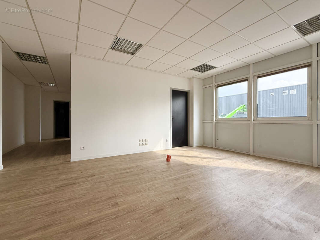 Commerce à MAXEVILLE