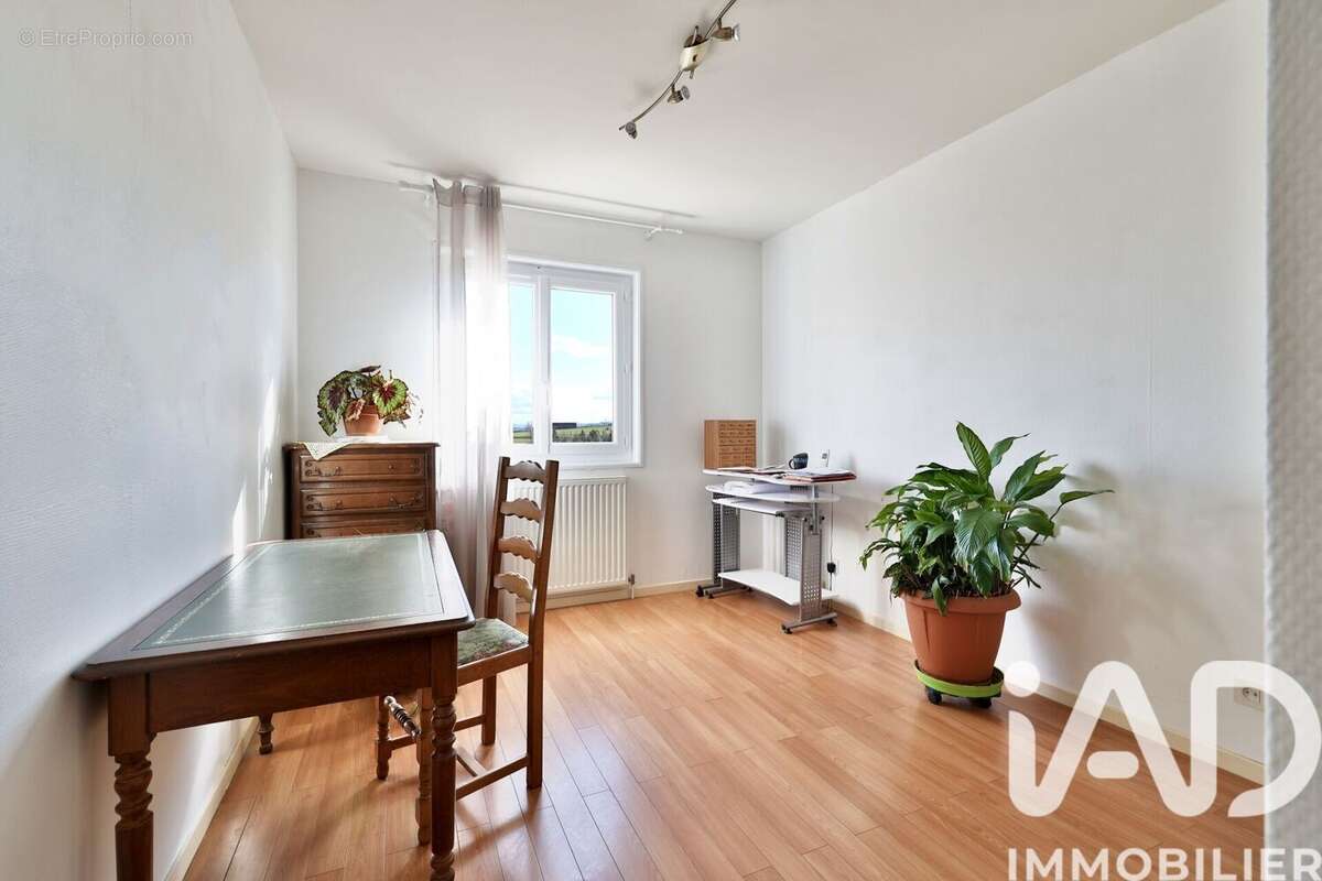 Photo 6 - Maison à GREZIEU-LA-VARENNE