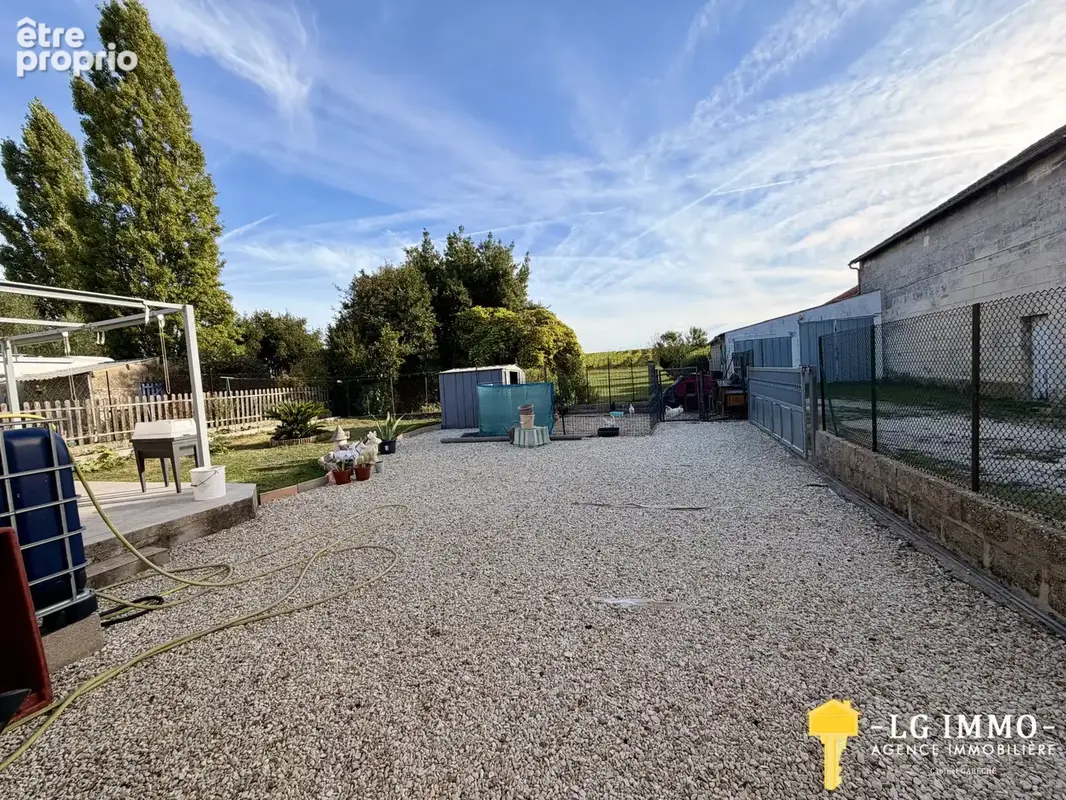 Maison 131 m2, 4 couchages, chai, jardinet - photo 20