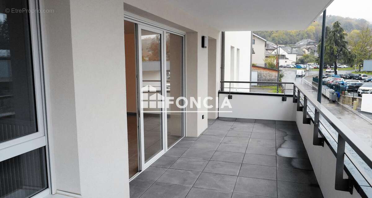 Appartement 3 pieces avec garage et cave - photo 2