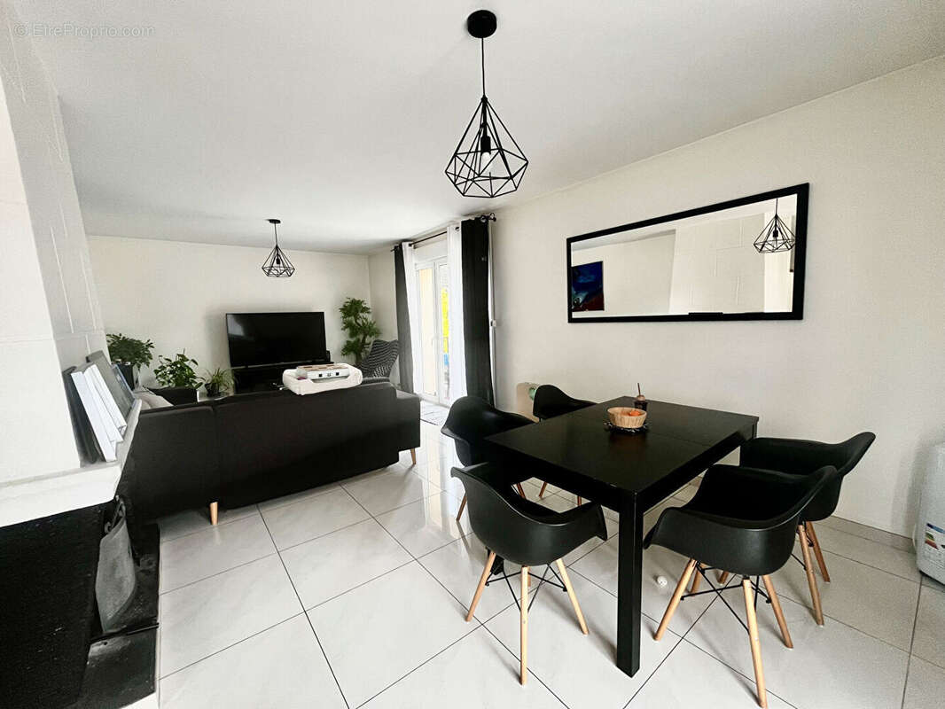 Maison à GARGES-LES-GONESSE