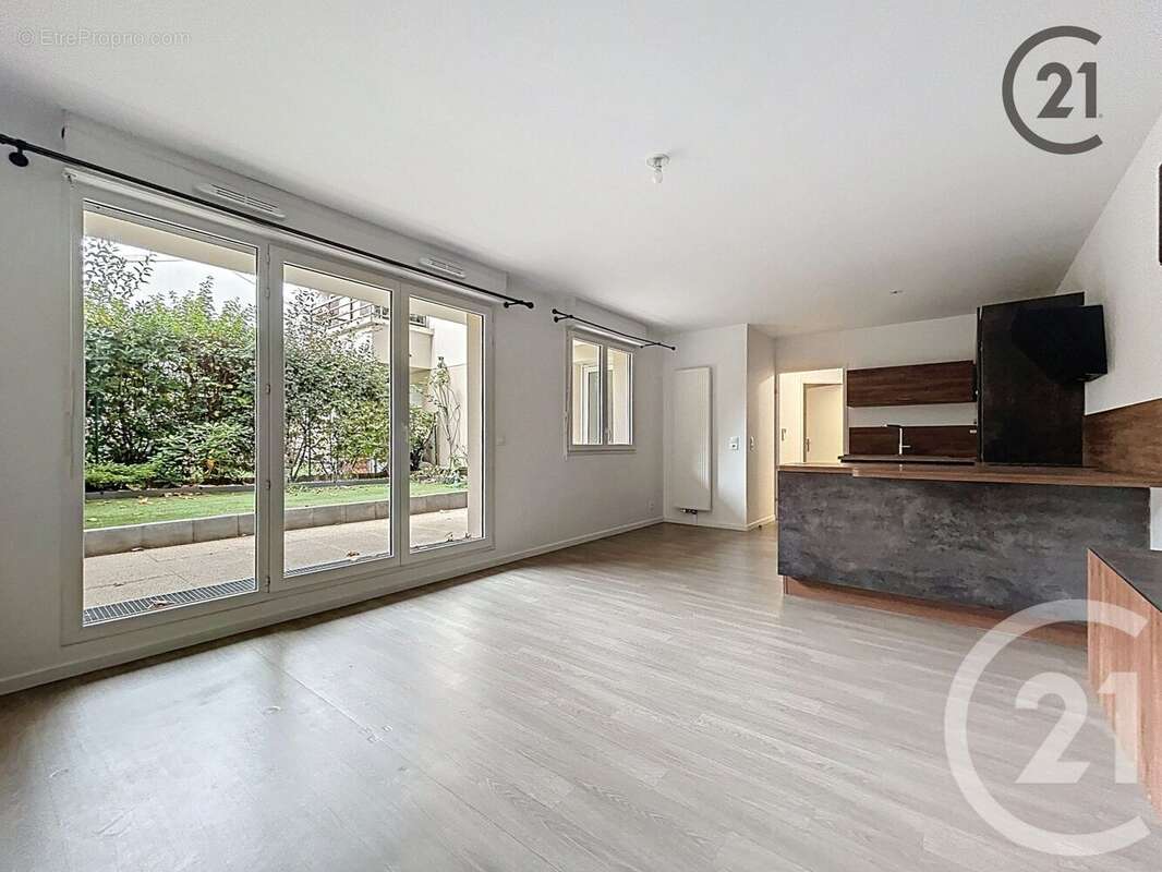 Appartement à BRIE-COMTE-ROBERT