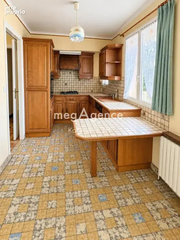 Maison familiale - beaux volumes et fort potentiel - photo 7
