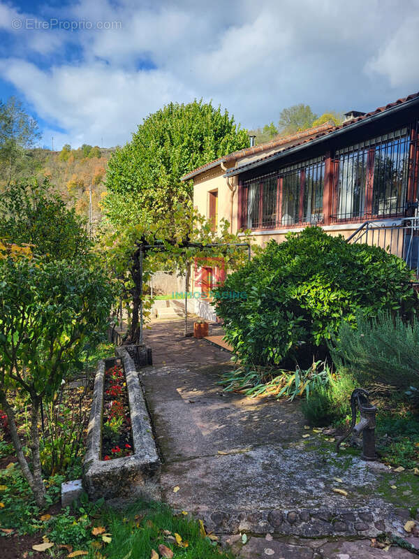 Maison à COMBRET