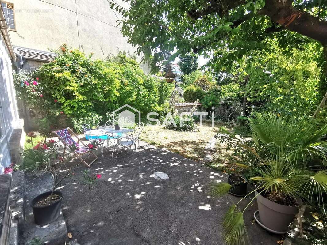 Maison 220 m² à Melun  - photo 3