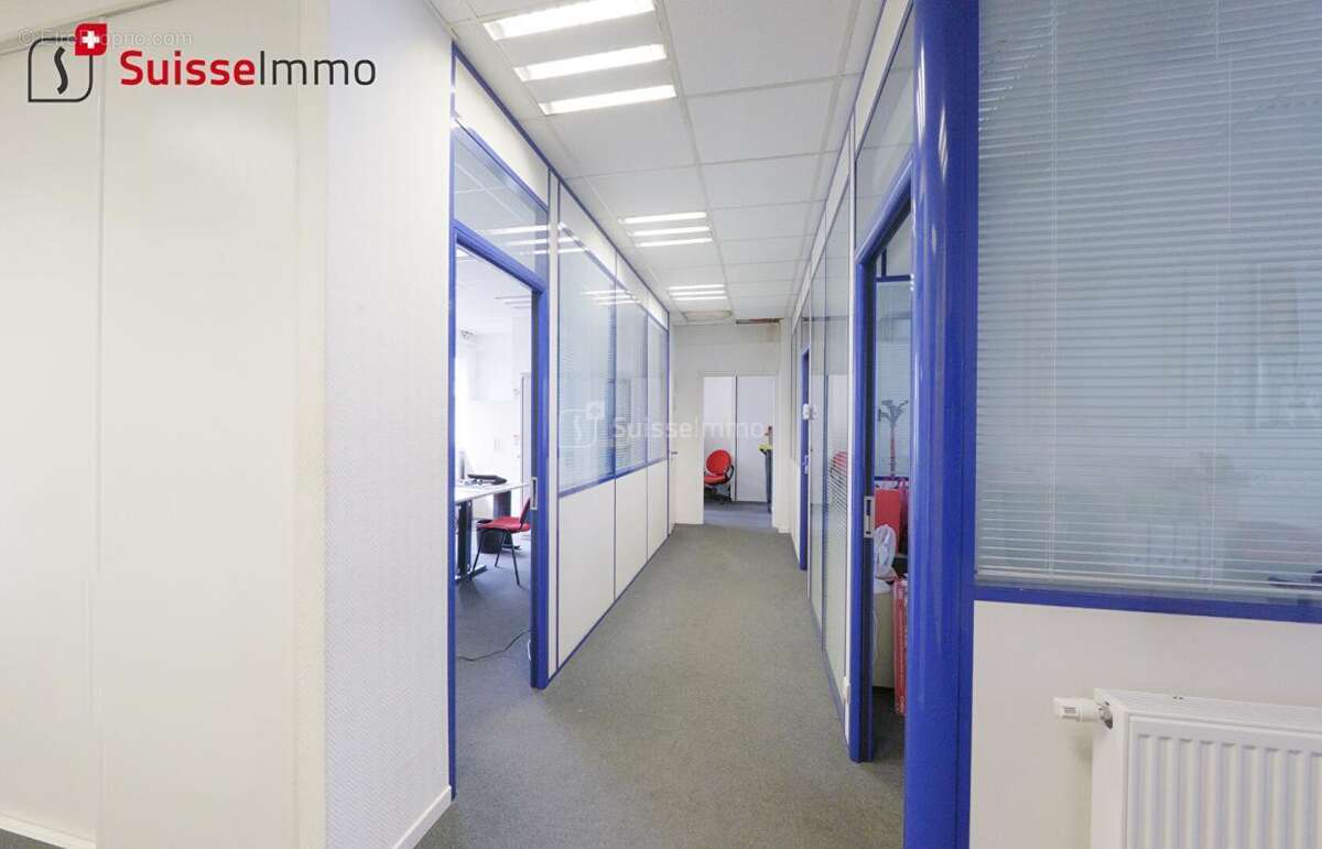 Local commercial  200 m2 - photo 5