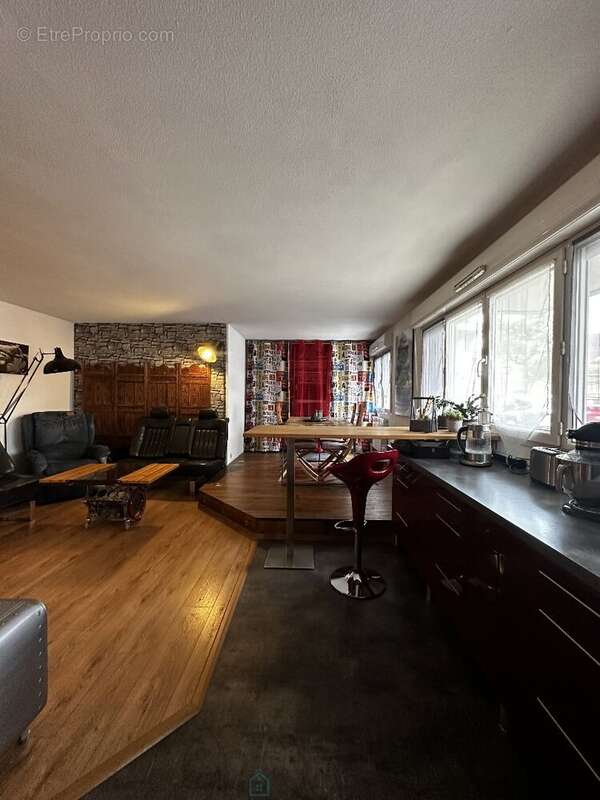 Appartement à SOTTEVILLE-LES-ROUEN