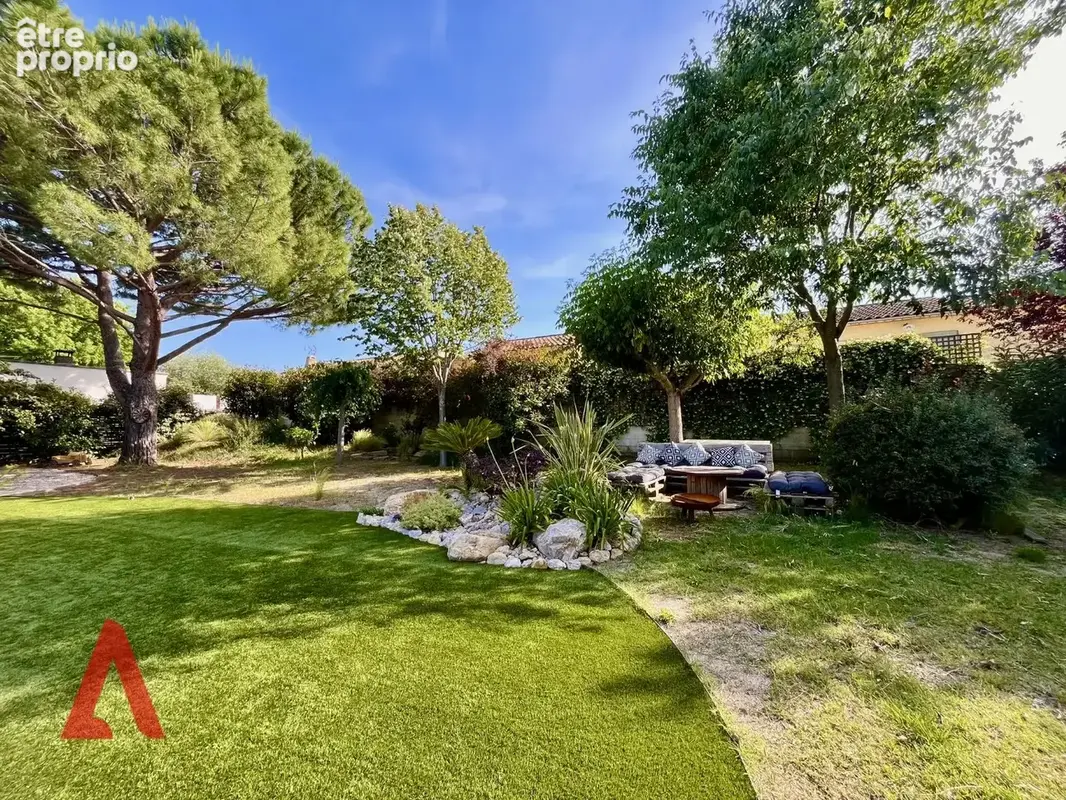 Caux  villa de plain-pied avec piscine et 1 174 m² de terrain - photo 12