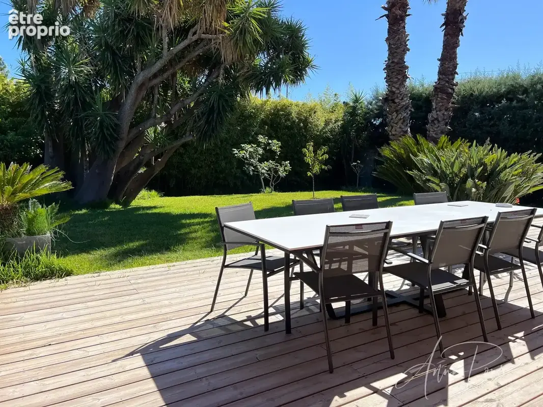 Dpt Var (83), à vendre HYERES Villa sans vis à vis- 1000m² de terrain - 3 chambres  - piscine - jardin - GARAGE - photo 48