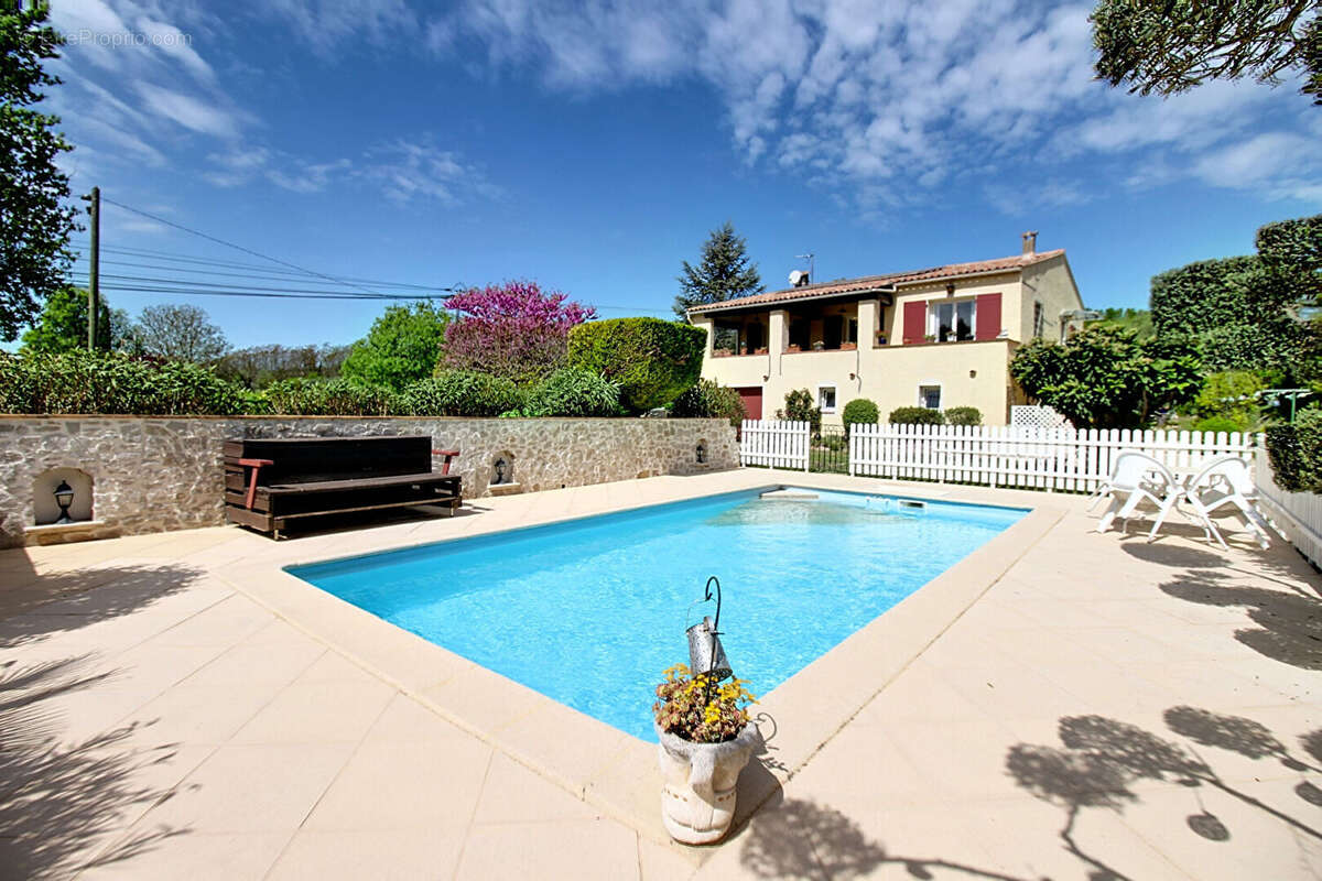 Maison à SAINT-ANTONIN-DU-VAR