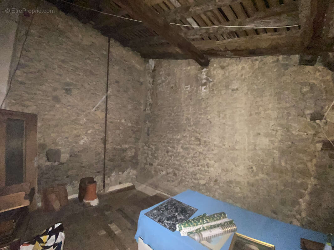 Immeuble avec commerce et logement - photo 11