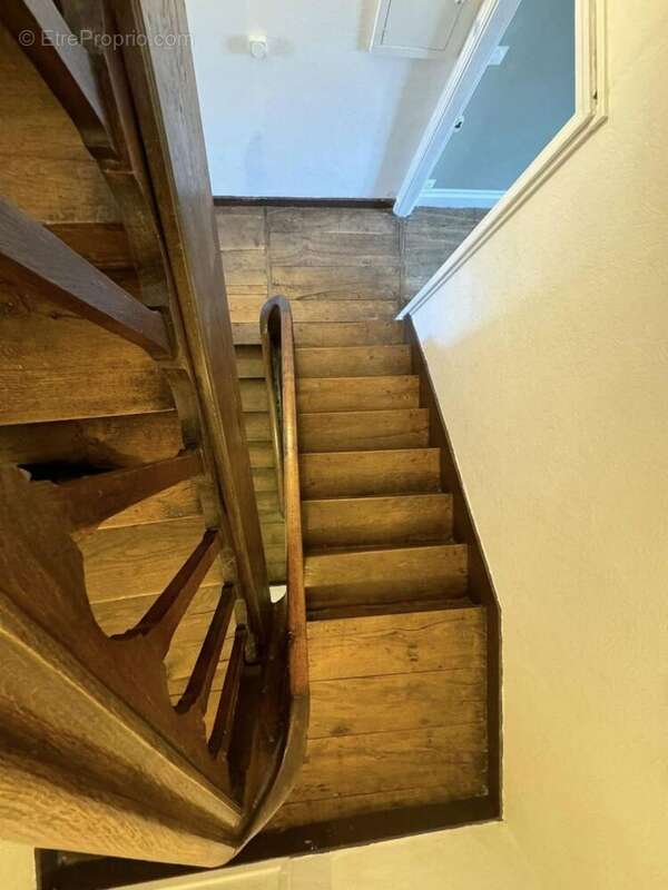 Maison à CHATEAUPONSAC