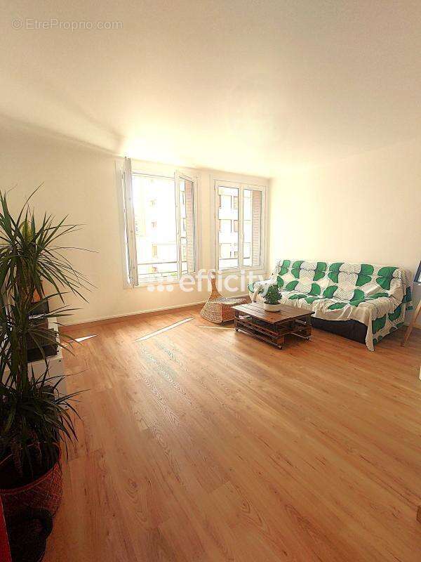 Appartement à LYON-7E